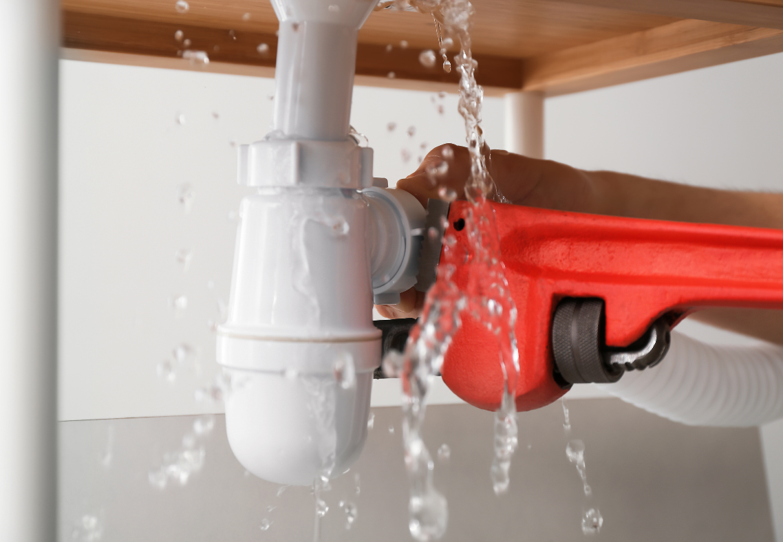 How Does The Summer Heat Impact Your Plumbing System 
